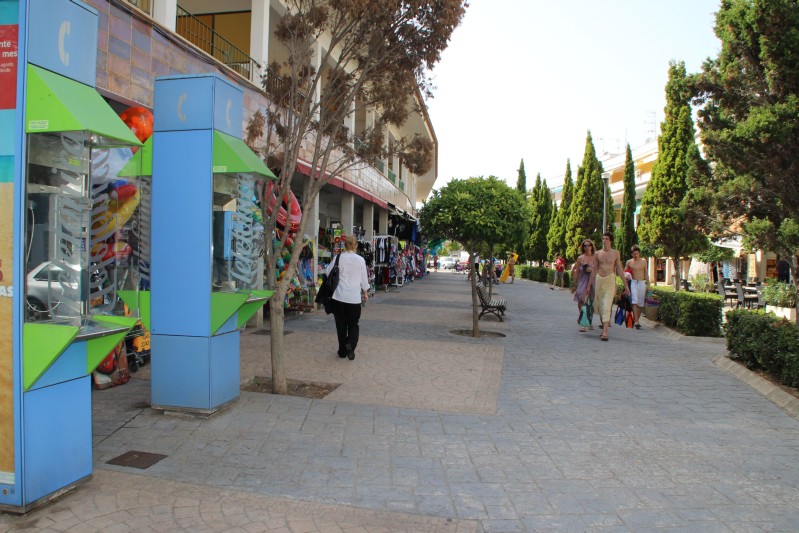 Einkaufsstrasse