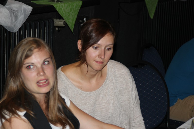 Steffi rechts Kollegin links