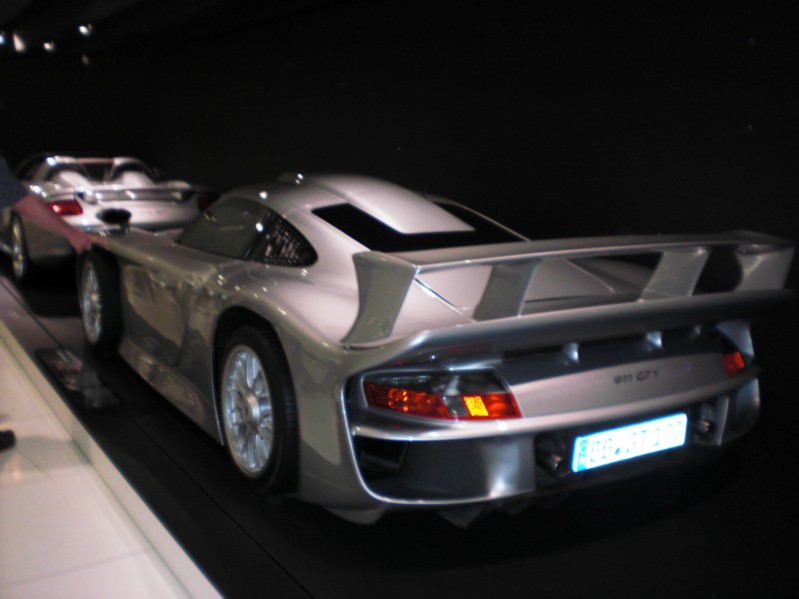 Porsche (18).JPG